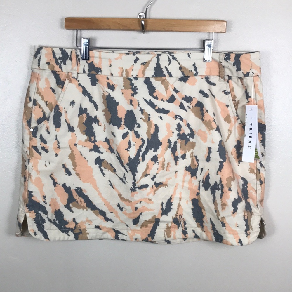 Tribal Women's Peach, Gray & Cream Printed Skort